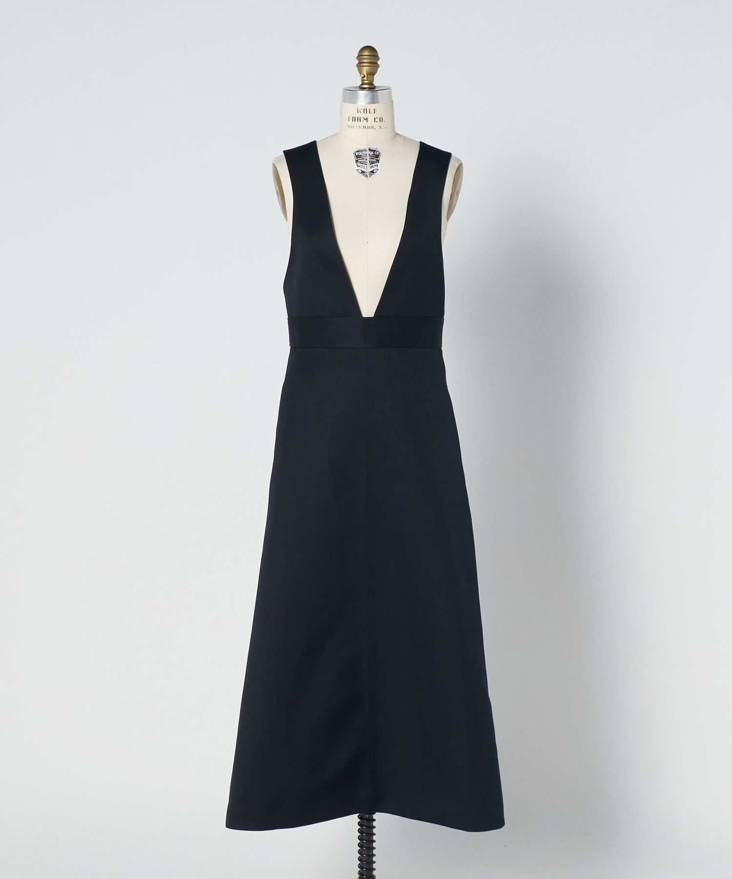 RESORT Vネックノースリーブワンピース