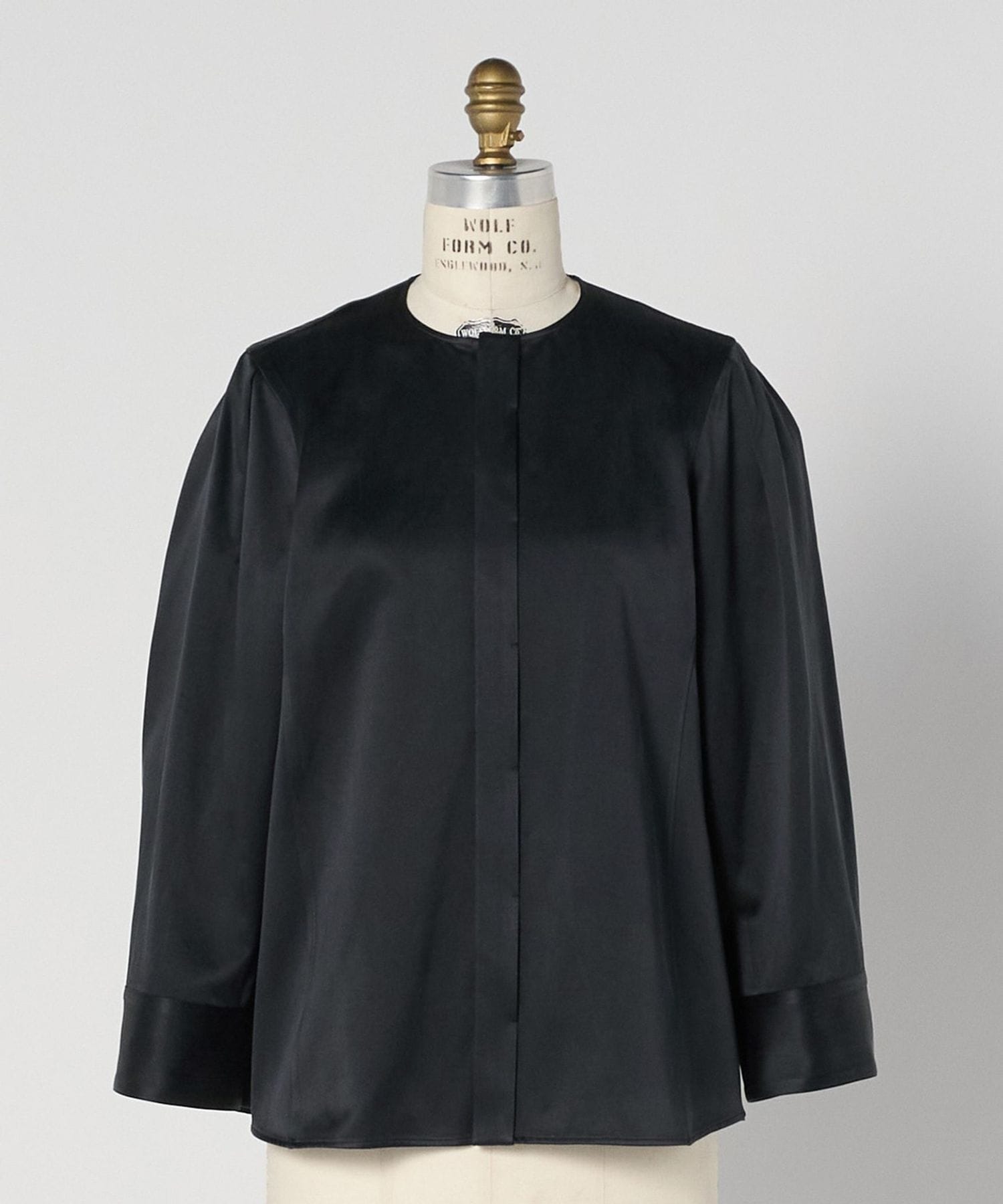 RESORT クルーネックロングスリーブブラウス