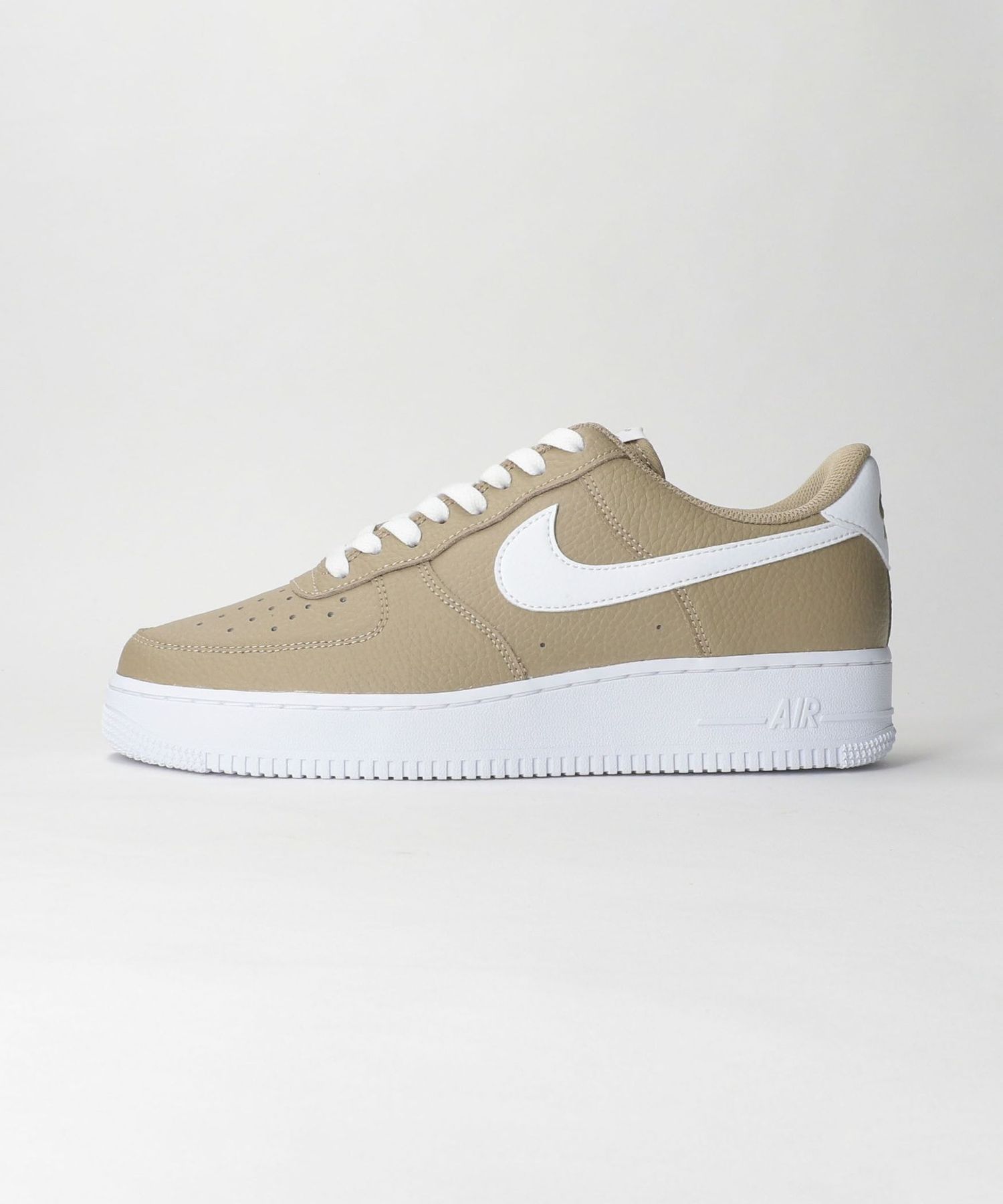 NIKE＞ AIR FORCE 1 07 AN23/スニーカー
