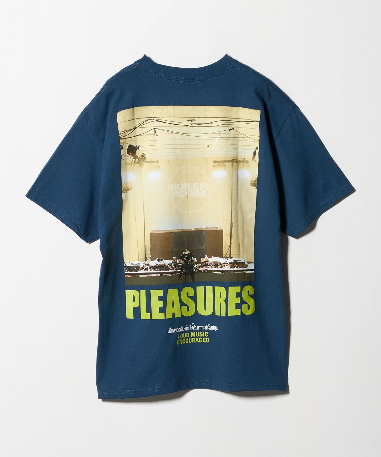 PLEASURES × BOILER ROOM＞TURNTABLE Tシャツ