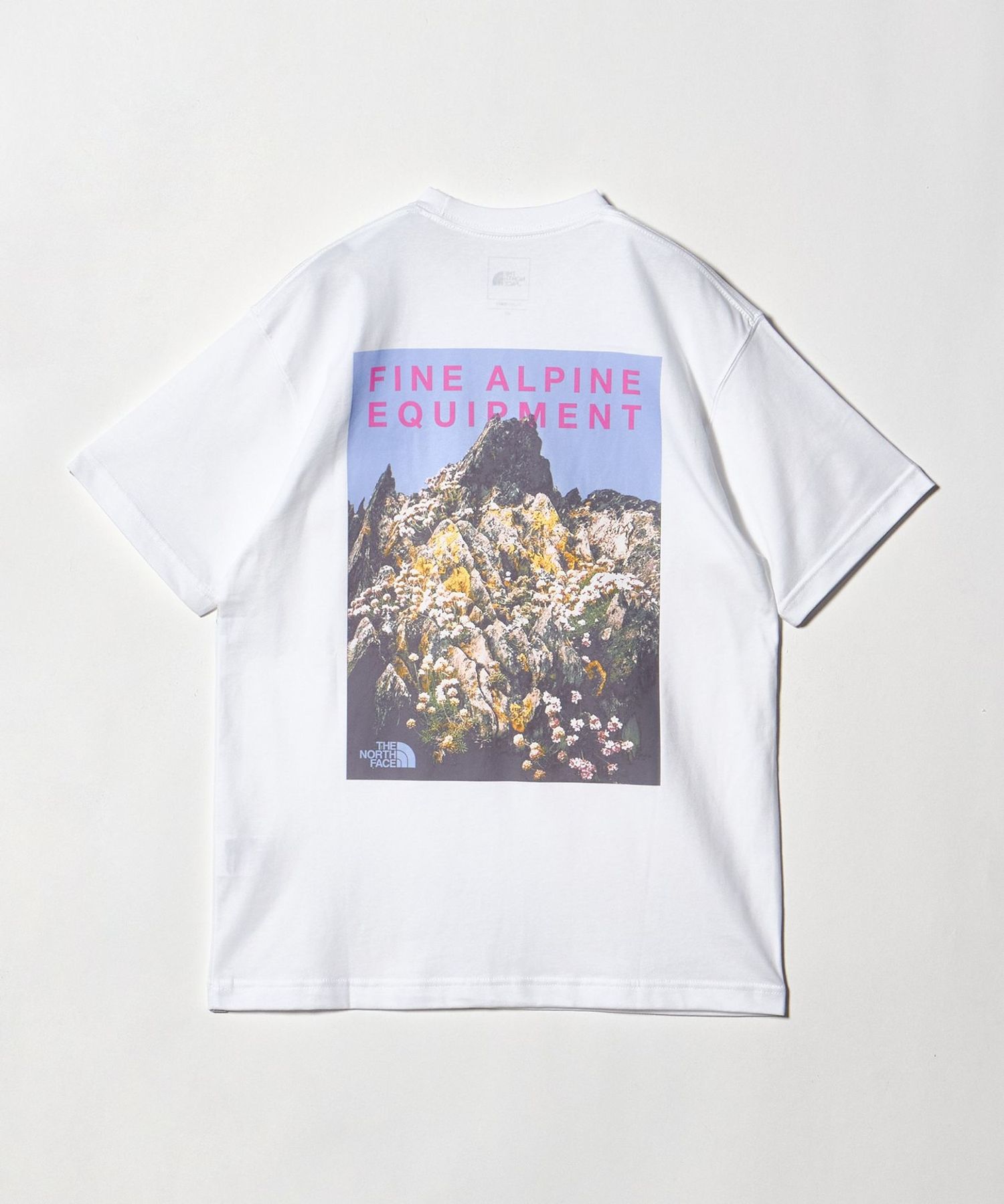 THE NORTH FACE＞ショートスリーブ マウンテン フラワー Tシャツ