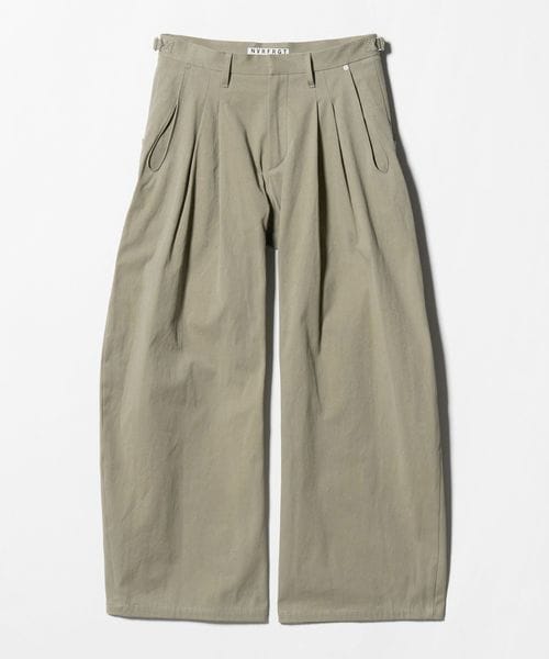 NVRFRGT/＜NVRFRGT＞2タック カーヴレッグ トラウザーズ/チノパンツ