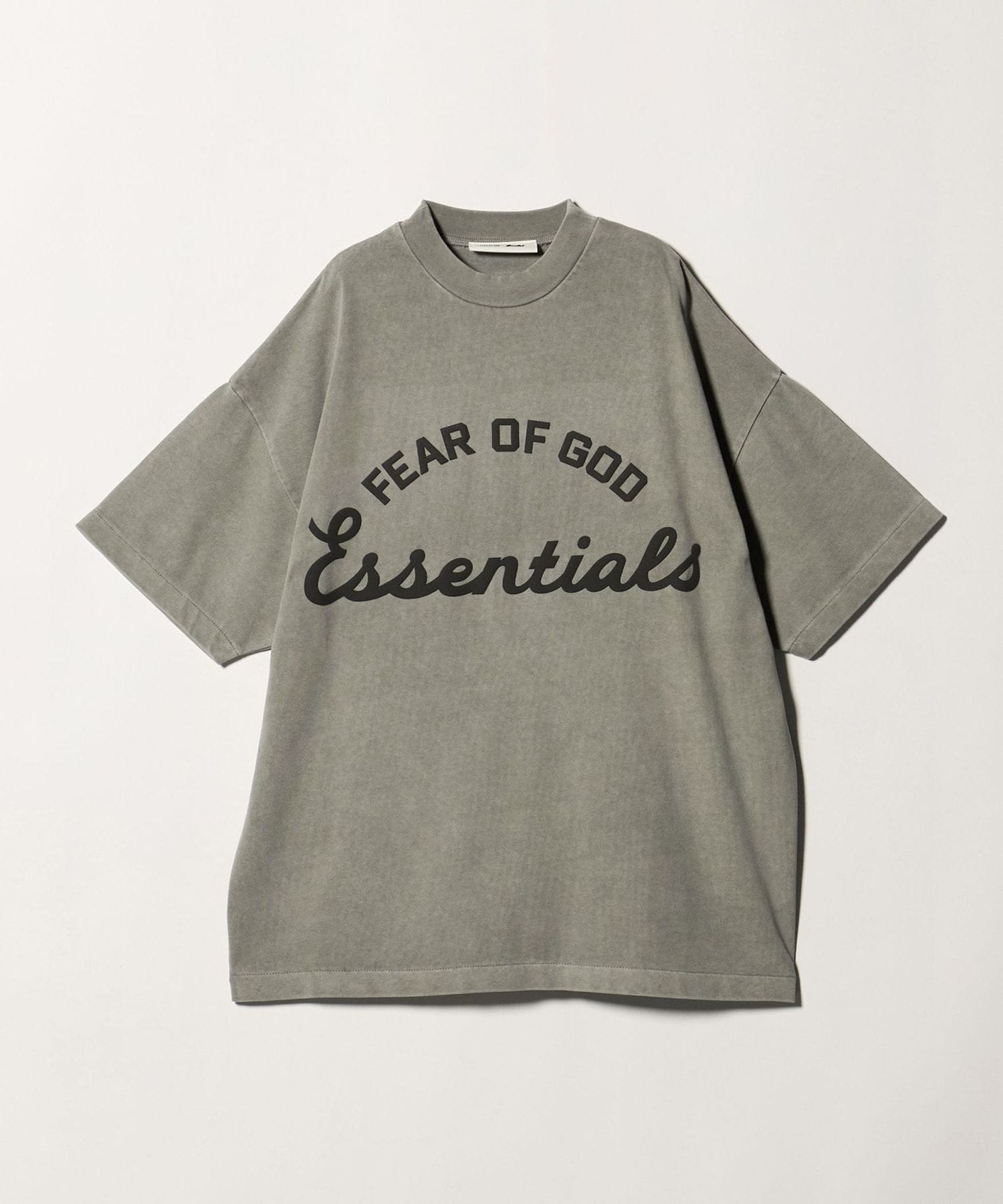 FEAR OF GOD ESSENTIALS＞TRAINING 90S Tシャツ