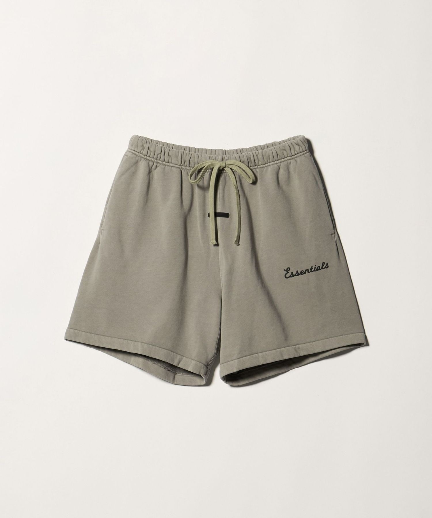 FEAR OF GOD ESSENTIALS＞FIT ショーツ
