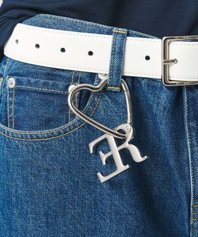 ER/＜ER＞メタル ロゴ ハート カラビナ/キーケース / キーホルダー