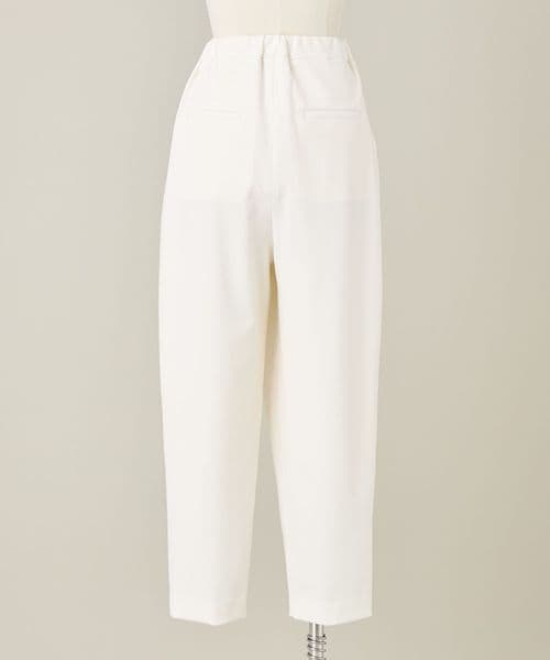 ＜conte＞アシンメトリー タックパンツ WHITE conte＞アシンメトリー タックパンツ WHITE