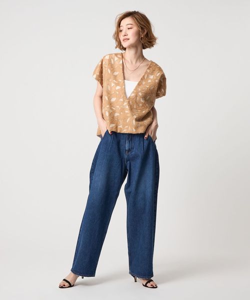 超美品＜conte＞エンブロイダリー レース ディープVネック ベスト conte エンブロイダリー レース ディープVネック ベスト - メルカリ