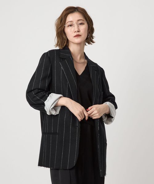 VETEMENTS ブラック ストライプ テーラードジャケット VETEMENTS ブラック ストライプ テーラードジャケット VETEMENTS