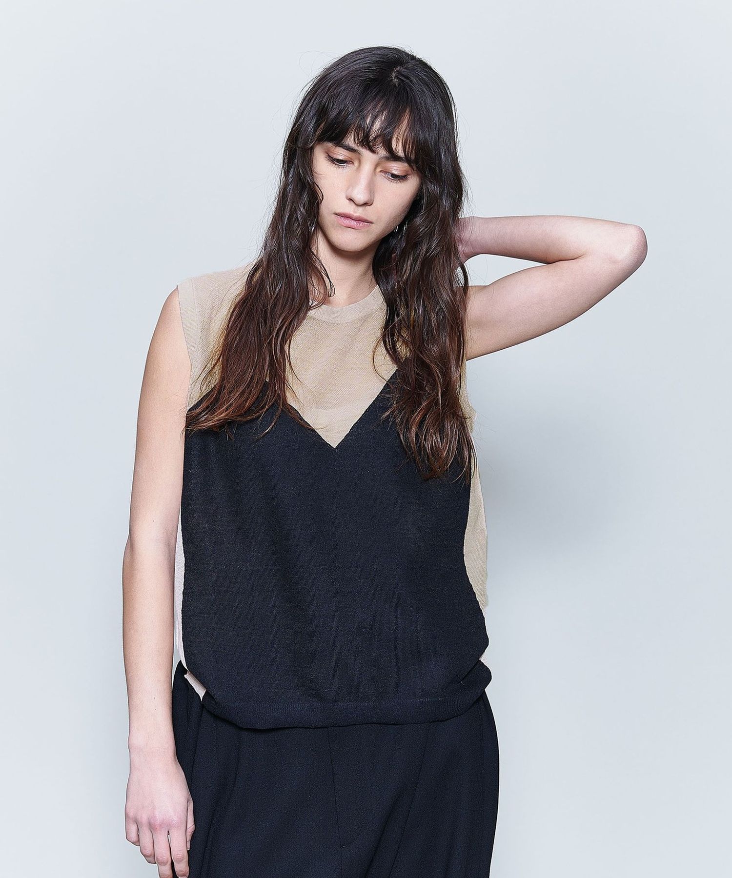 ＜6(ROKU)＞パッチノースリーブ ニット 8600025Y0005_x1_c102.jpg