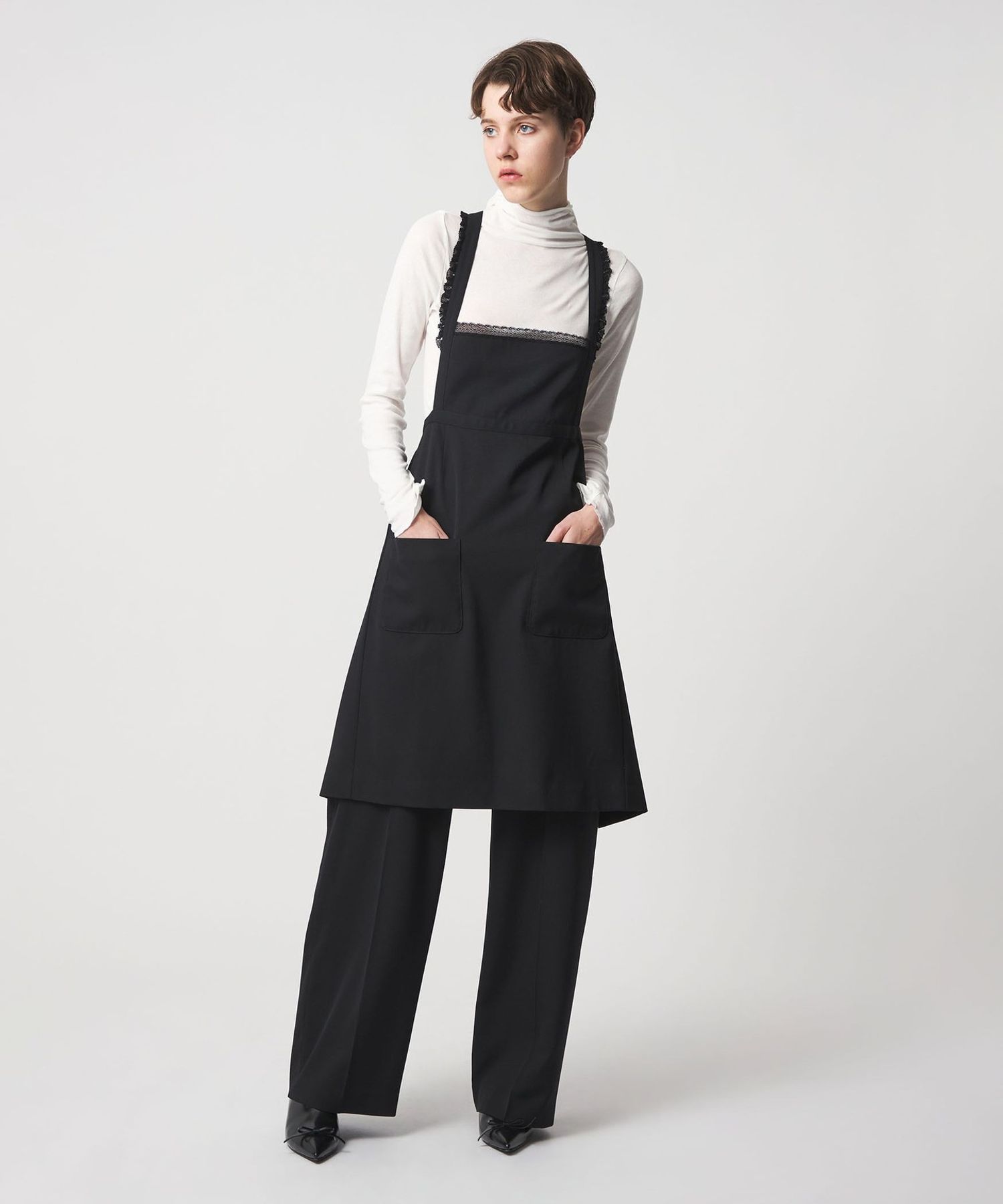 6(ROKU)＞ギャバジン レース エプロン