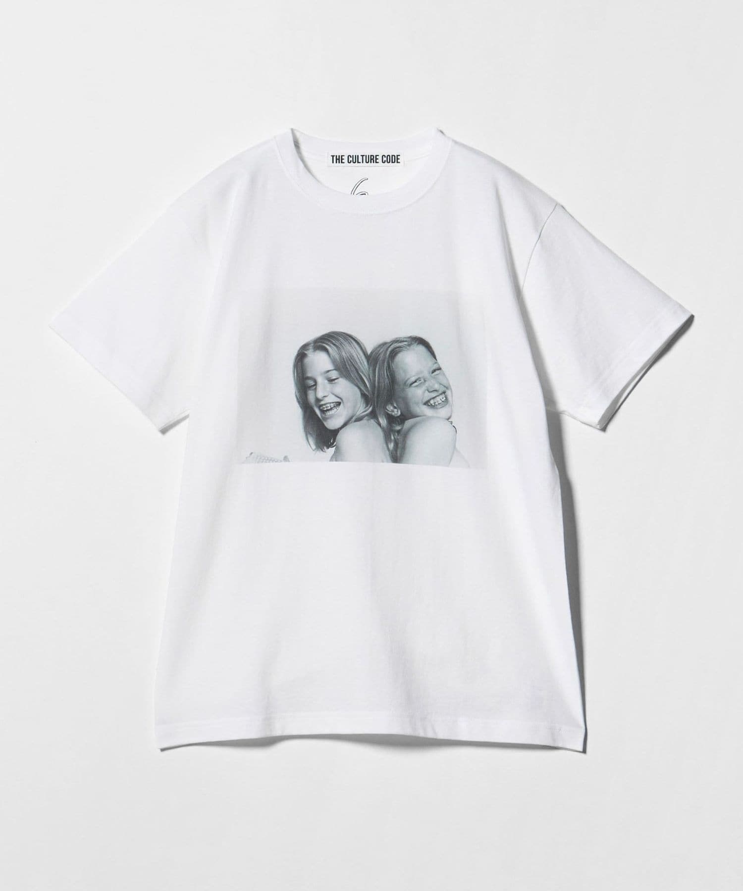 6(ROKU)＞SISTERS Tシャツ