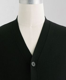 美品 LOEFF ロエフ フリンジ カーディガン 9G Vネック ブラック 美品 LOEFF ロエフ フリンジ カーディガン 9G Vネック ブラック