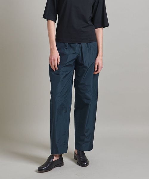 LOEFF＞グロッシー タフタ クロップドパンツ