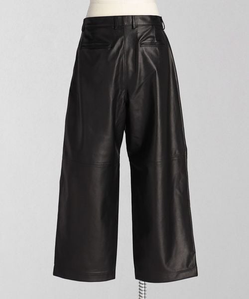 上質牛革 レザーパンツ タイト 美シルエット UNITED ARROWS レザーパンツブーツカット（牛革/日本製）ツヤ有り｜革製品専門