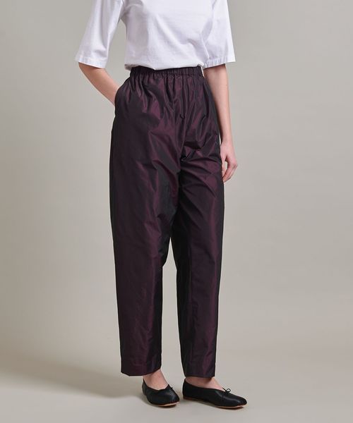 LOEFF＞グロッシー タフタ クロップド パンツ