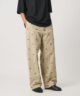 LOEFF/＜LOEFF＞キャメル エンブロイダリー チノパンツ MENS/チノパンツ
