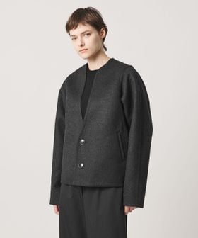 LOEFF/＜LOEFF＞スリットネック ジャケット/その他コート / ブルゾン